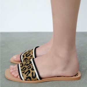 NWT! Zara Flat Animal Print Flat Slide Sandals 36